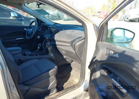 2017 Ford Escape Se from USA, damaged, VIN 1FMCU9GD8HUC01739